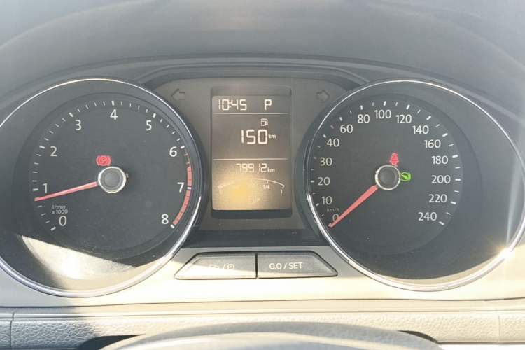 Used Volkswagen Gran Lavida 2017 180TSI DSG Comfort Edition Instrument Cluster