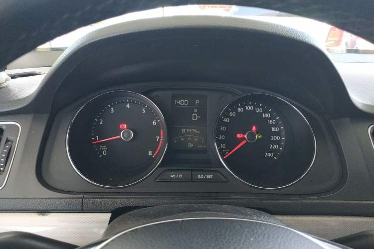 Used Volkswagen Gran Lavida 2017 1.6L Automatic Comfort Edition Instrument Cluster