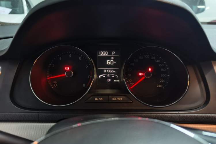 Used Volkswagen Gran Lavida 2017 1.6L Automatic Comfort Edition Instrument Cluster
