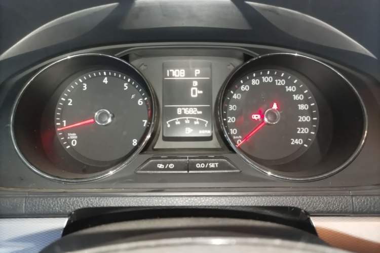 Used Volkswagen Gran Lavida 2017 180TSI DSG Comfort Edition Instrument Cluster