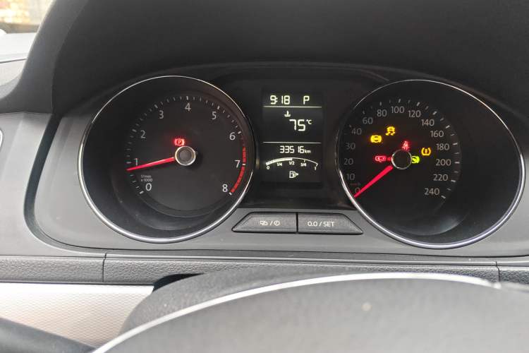 Used Volkswagen Gran Lavida 2017 180TSI DSG Comfort Edition Instrument Cluster