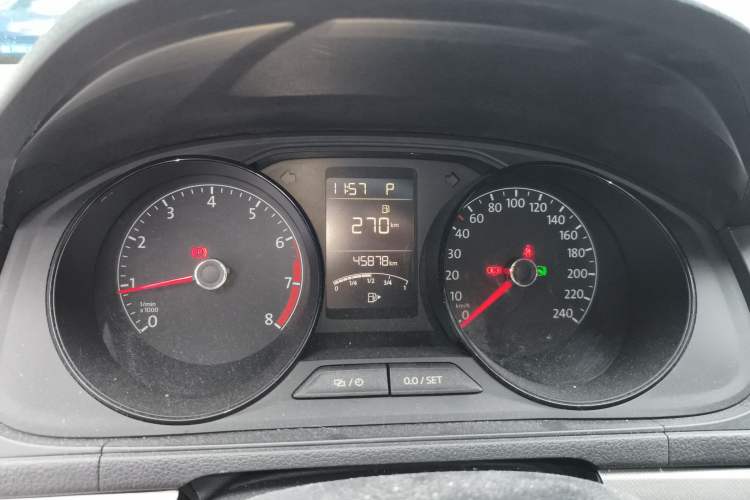 Used Volkswagen Gran Lavida 2017 1.6L Automatic Fashion Edition Instrument Cluster