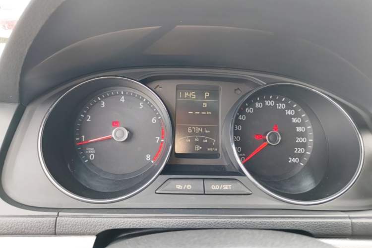 Used Volkswagen Gran Lavida 2017 180TSI DSG Comfort Edition Instrument Cluster