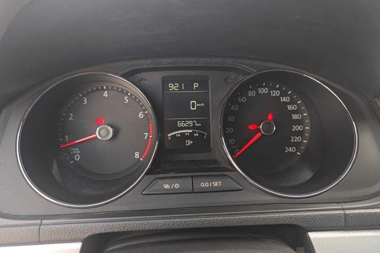 Used Volkswagen Gran Lavida 2017 180TSI DSG Comfort Edition Instrument Cluster