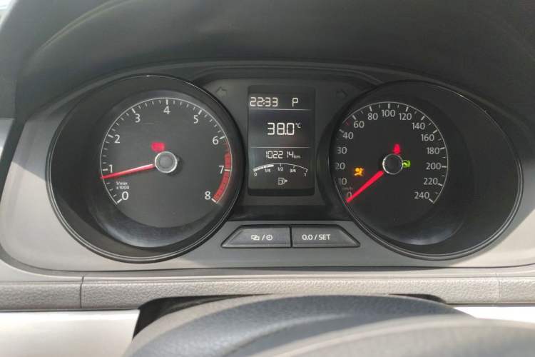 Used Volkswagen Gran Lavida 2017 1.6L Automatic Fashion Edition Instrument Cluster