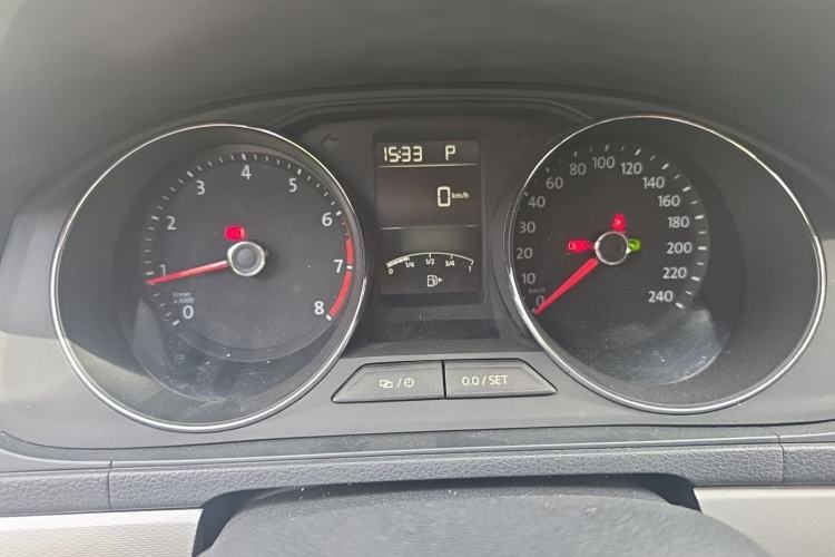 Used Volkswagen Gran Lavida 2017 1.6L Automatic Comfort Edition Instrument Cluster