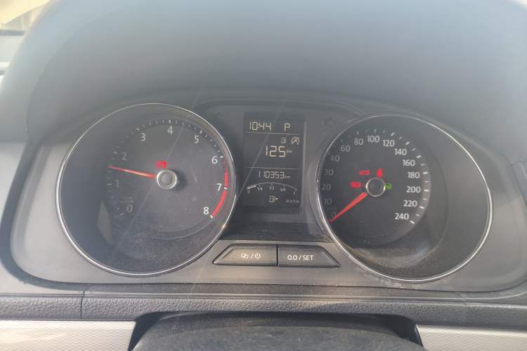 Used Volkswagen Gran Lavida 2017 180TSI DSG Comfort Edition Instrument Cluster