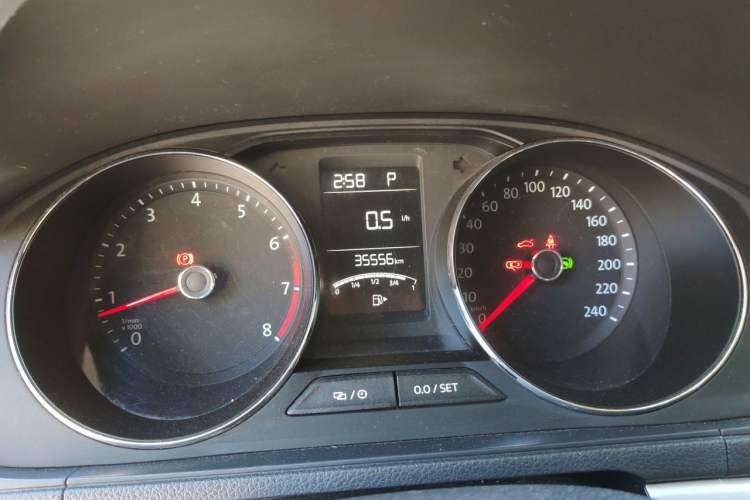 Used Volkswagen Gran Lavida 2017 180TSI DSG Comfort Edition Instrument Cluster