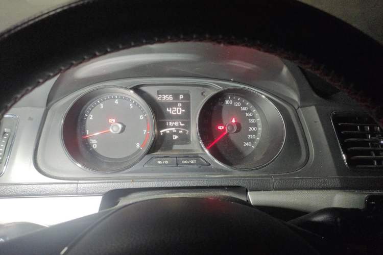 Used Volkswagen Gran Lavida 2017 230TSI DSG Comfort Edition Instrument Cluster