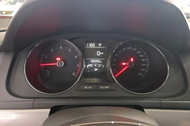 Used Volkswagen Gran Lavida 2017 180TSI DSG Comfort Edition Instrument Cluster