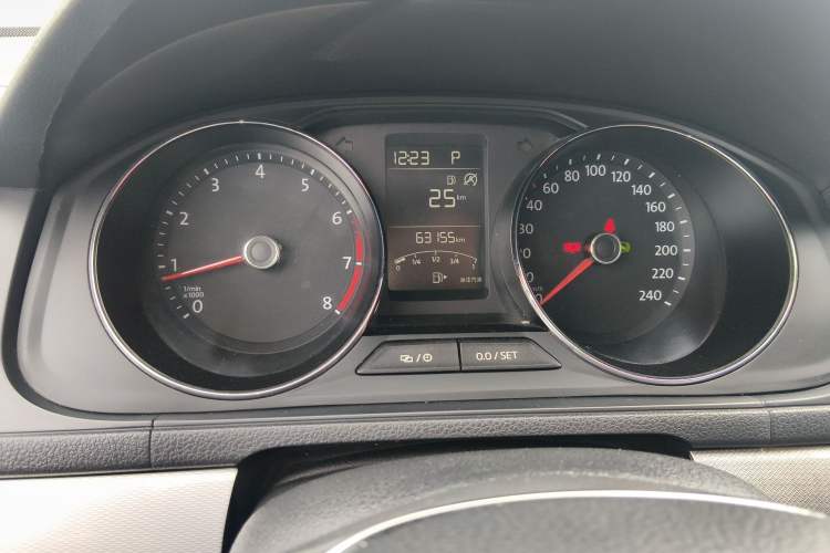Used Volkswagen Gran Lavida 2017 180TSI DSG Comfort Edition Instrument Cluster