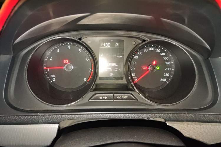 Used Volkswagen Gran Lavida 2017 180TSI DSG Comfort Edition Instrument Cluster