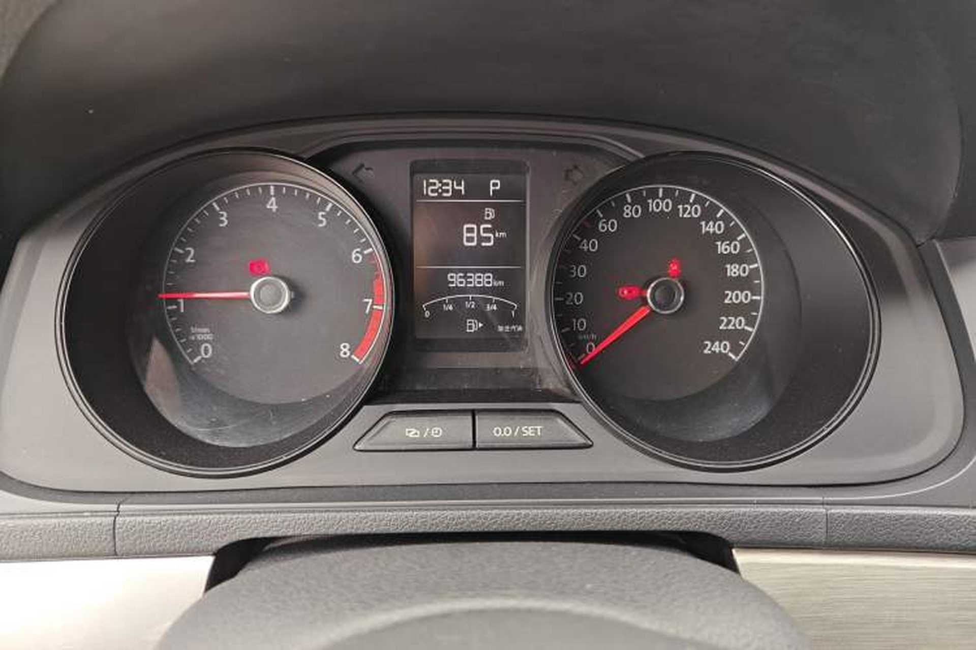 Used Volkswagen Gran Lavida 2017 1.6L Automatic Fashion Edition Instrument Cluster