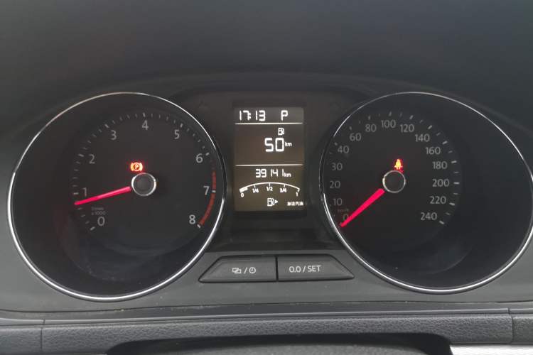 Used Volkswagen Gran Lavida 2017 230TSI DSG Comfort Edition Instrument Cluster