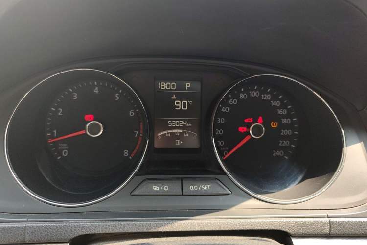 Used Volkswagen Gran Lavida 2017 180TSI DSG Comfort Edition Instrument Cluster