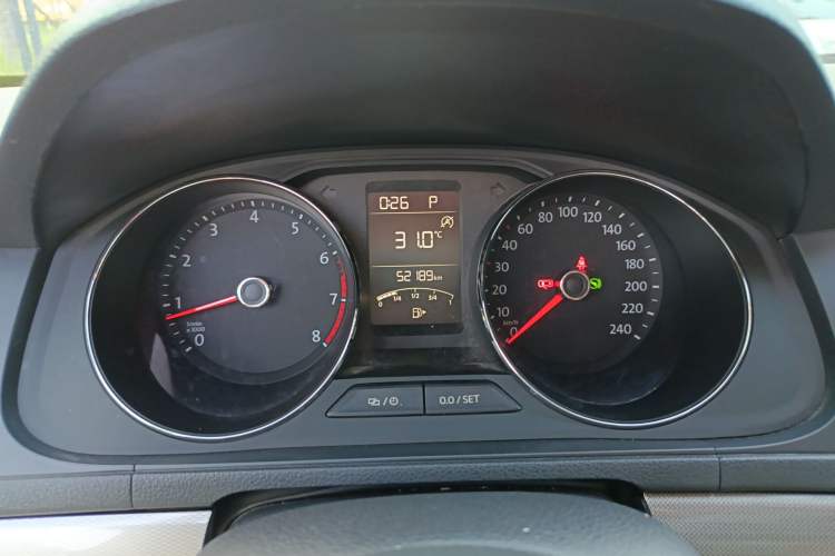 Used Volkswagen Gran Lavida 2017 180TSI DSG Comfort Edition Instrument Cluster
