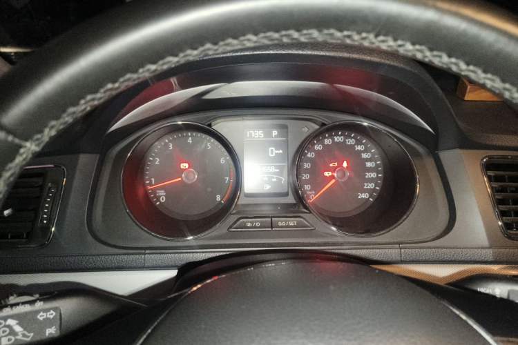Used Volkswagen Gran Lavida 2017 180TSI DSG Comfort Edition Instrument Cluster