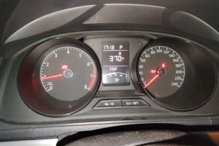 Used Volkswagen Gran Lavida 2017 1.6L Automatic Fashion Edition Instrument Cluster