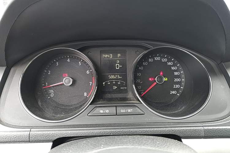 Used Volkswagen Gran Lavida 2017 180TSI DSG Comfort Edition Instrument Cluster