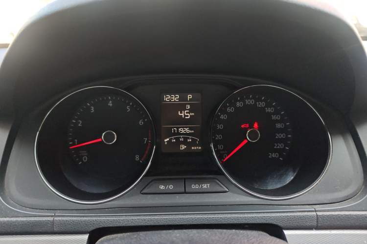 Used Volkswagen Gran Lavida 2017 180TSI DSG Comfort Edition Instrument Cluster