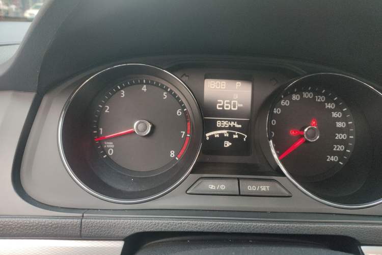 Used Volkswagen Gran Lavida 2017 180TSI DSG Comfort Edition Instrument Cluster