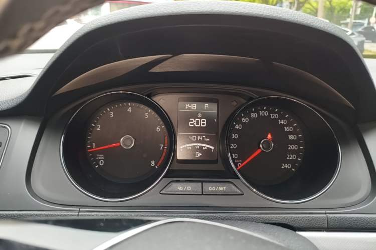 Used Volkswagen Gran Lavida 2017 230TSI DSG Comfort Edition Instrument Cluster