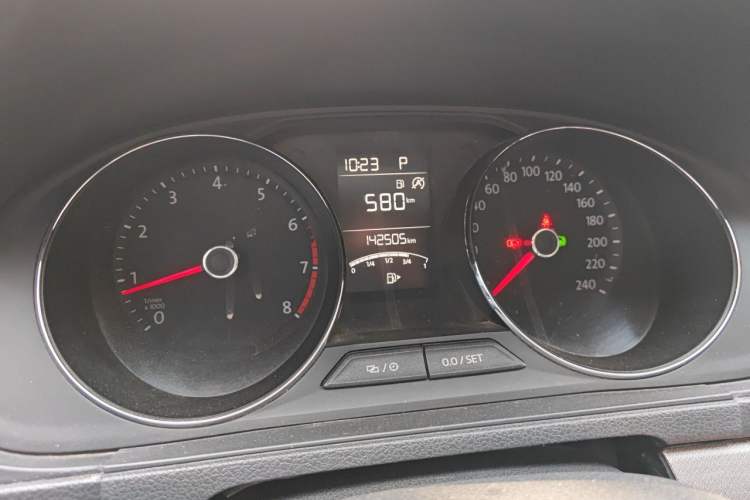 Used Volkswagen Gran Lavida 2017 180TSI DSG Comfort Edition Instrument Cluster