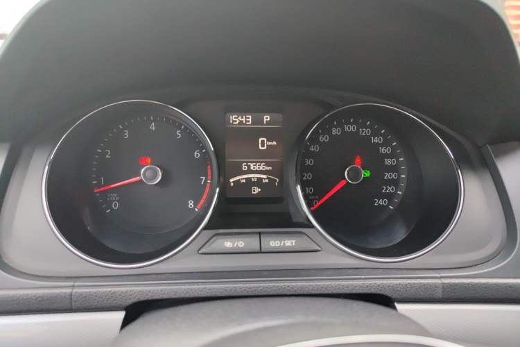 Used Volkswagen Gran Lavida 2017 180TSI DSG Comfort Edition Instrument Cluster