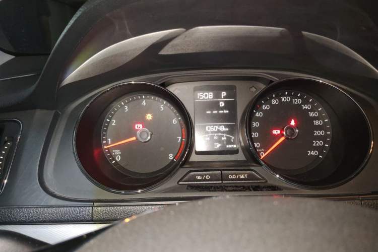 Used Volkswagen Gran Lavida 2017 180TSI DSG Comfort Edition Instrument Cluster