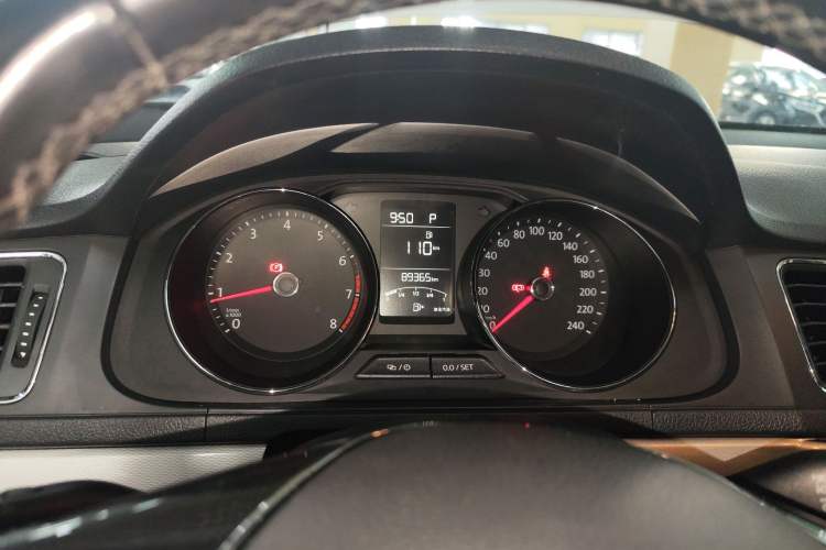 Used Volkswagen Gran Lavida 2017 180TSI DSG Comfort Edition Instrument Cluster