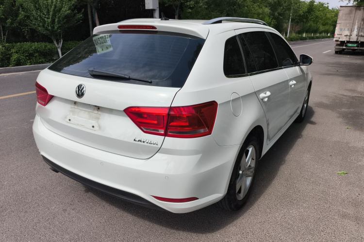 Used Volkswagen Gran Lavida 2017 1.6L Automatic Fashion Edition Interior 1