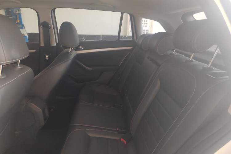 Used Volkswagen Gran Lavida 2017 180TSI DSG Comfort Edition Interior 1