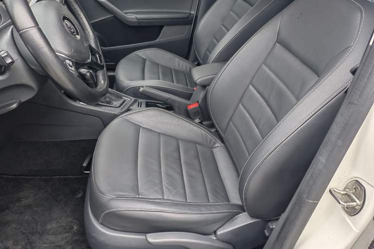 Used Volkswagen Gran Lavida 2017 230TSI DSG Comfort Edition Interior 2