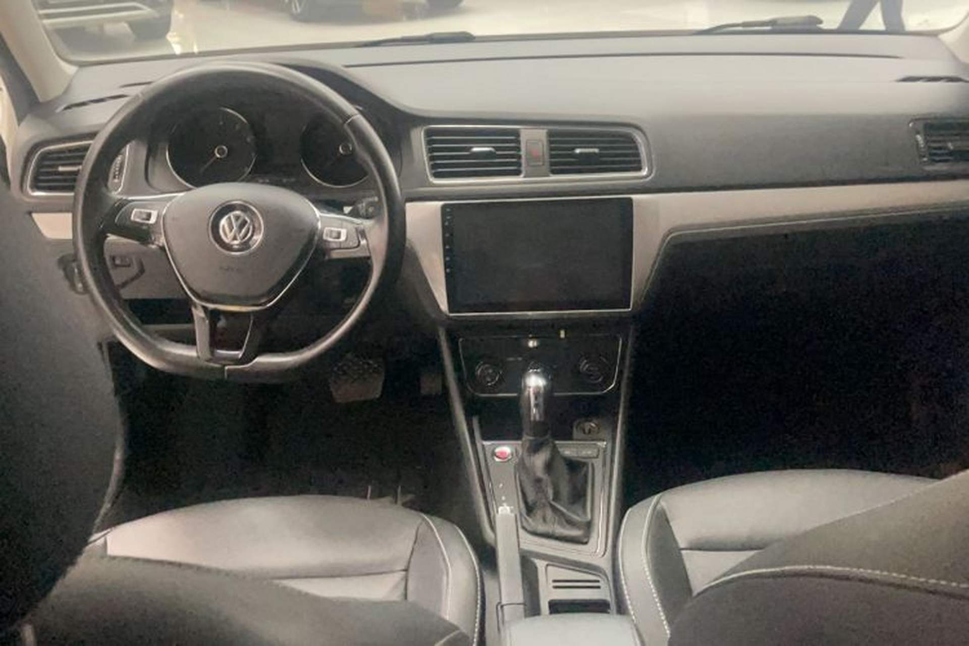 Used Volkswagen Gran Lavida 2017 180TSI DSG Comfort Edition Interior 3