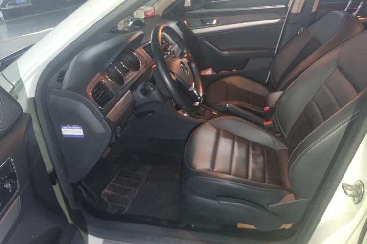 Used Volkswagen Gran Lavida 2017 180TSI DSG Comfort Edition Interior 3
