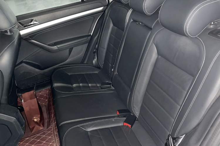 Used Volkswagen Gran Lavida 2017 180TSI DSG Comfort Edition Interior 3