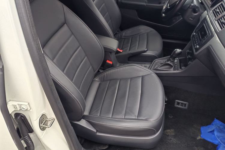 Used Volkswagen Gran Lavida 2017 230TSI DSG Comfort Edition Interior 3
