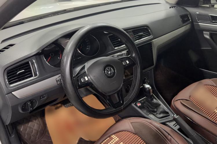 Used Volkswagen Gran Lavida 2017 230TSI DSG Comfort Edition Interior 4