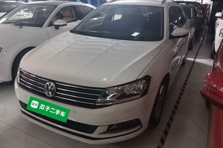 Used Volkswagen Gran Lavida 2017 180TSI DSG Comfort Edition Guazi used car, China used car export, Used car for sale, Used  cars, Cheapest cars for sale