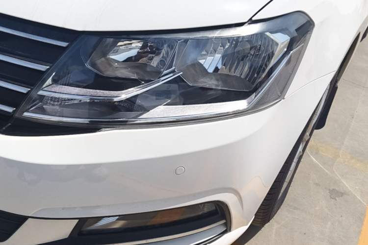 Used Volkswagen Gran Lavida 2017 180TSI DSG Comfort Edition Left Front Headlight