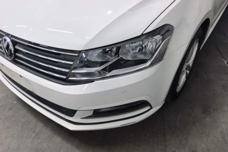 Used Volkswagen Gran Lavida 2017 1.6L Automatic Comfort Edition Left Front Headlight