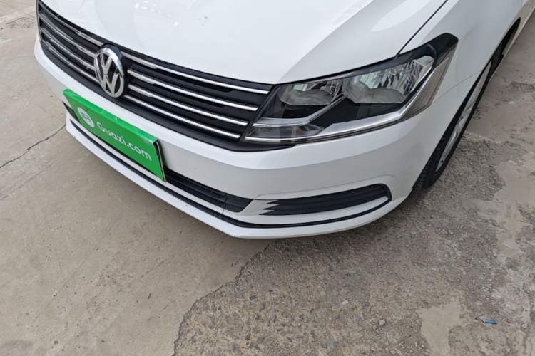 Used Volkswagen Gran Lavida 2017 1.6L Automatic Fashion Edition Left Front Headlight