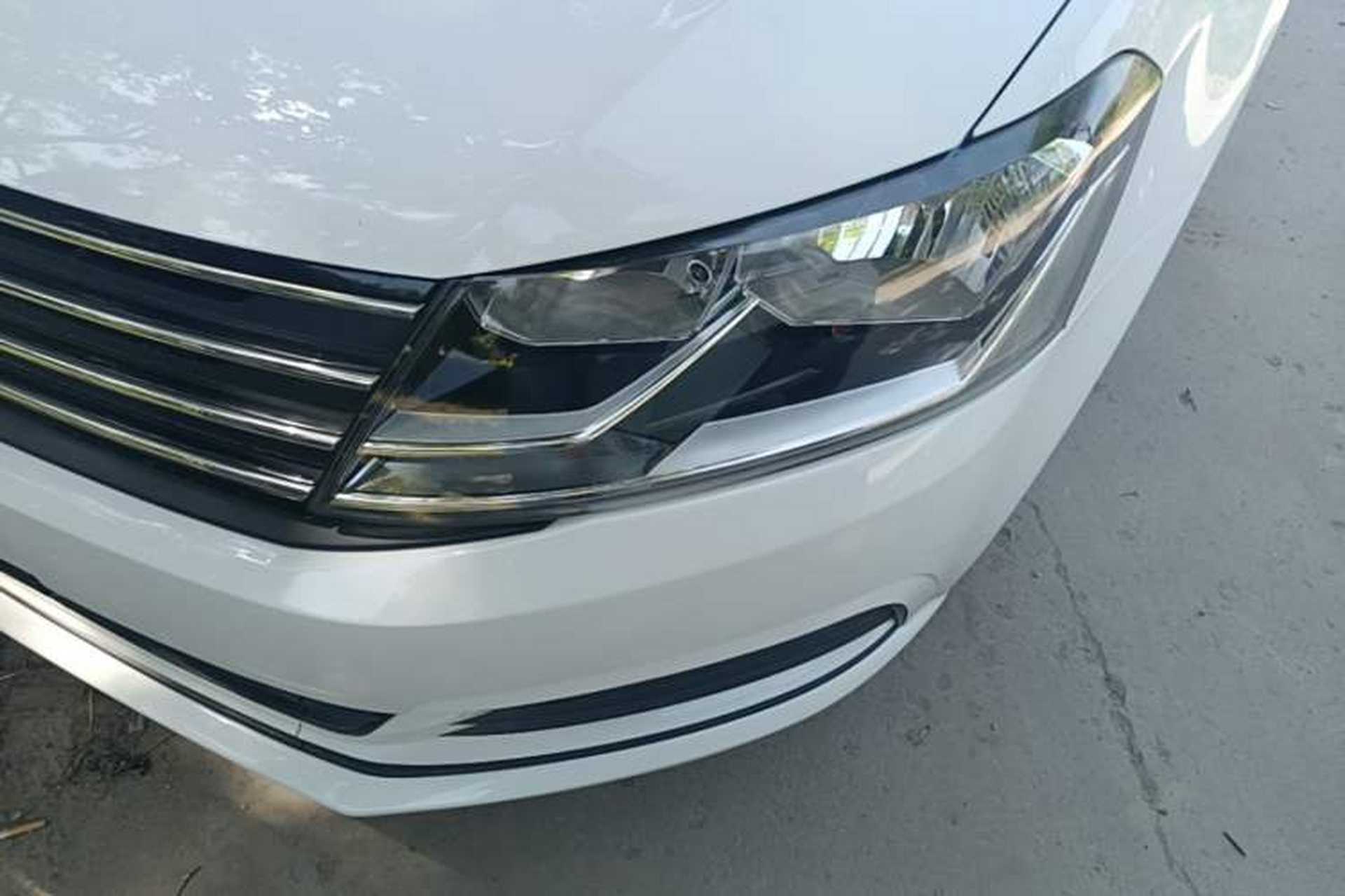 Used Volkswagen Gran Lavida 2017 1.6L Automatic Fashion Edition Left Front Headlight