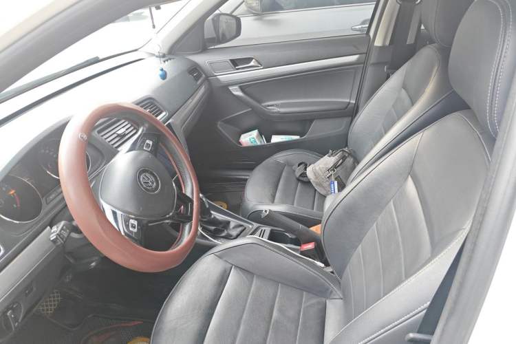 Used Volkswagen Gran Lavida 2017 1.6L Automatic Comfort Edition Left Front Seat
