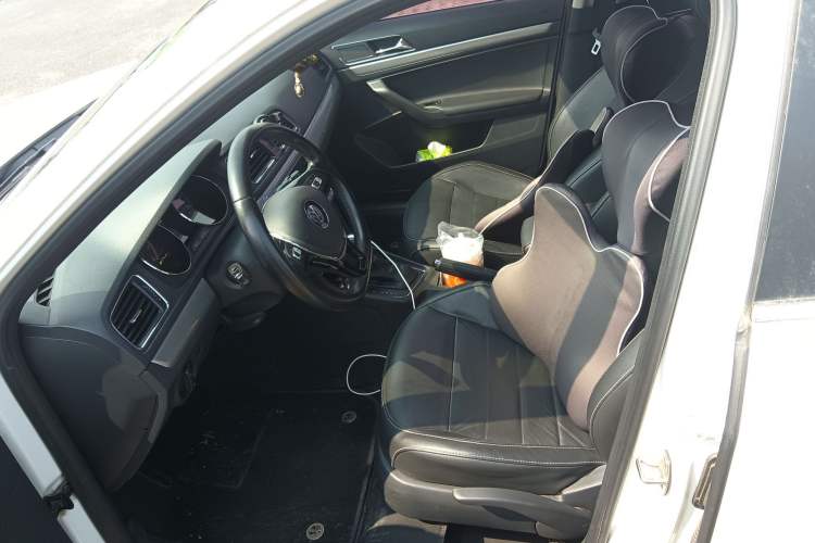 Used Volkswagen Gran Lavida 2017 180TSI DSG Comfort Edition Left Front Seat