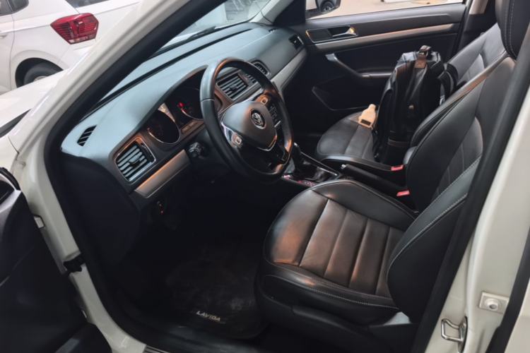 Used Volkswagen Gran Lavida 2017 1.6L Automatic Comfort Edition Left Front Seat