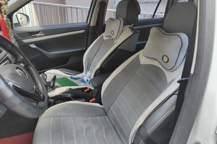 Used Volkswagen Gran Lavida 2017 1.6L Manual Comfort Edition Left Front Seat