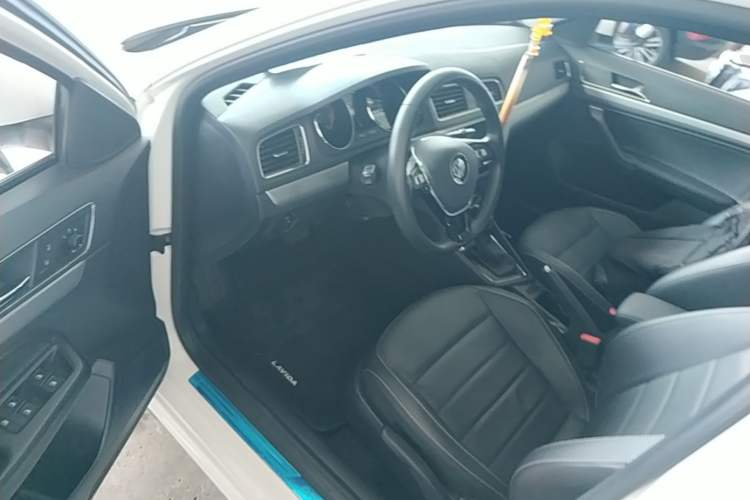 Used Volkswagen Gran Lavida 2017 1.6L Automatic Comfort Edition Left Front Seat