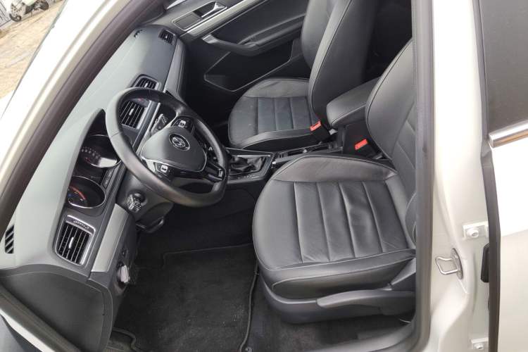 Used Volkswagen Gran Lavida 2017 230TSI DSG Comfort Edition Left Front Seat