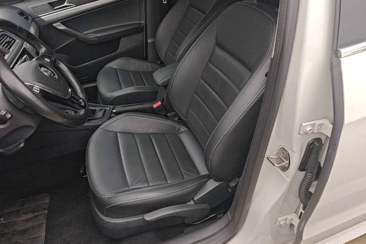 Used Volkswagen Gran Lavida 2017 230TSI DSG Comfort Edition Left Front Seat